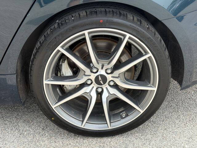 2025 Genesis G70