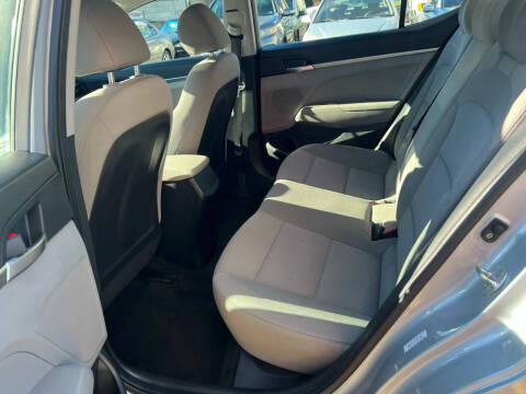 2020 Hyundai Elantra