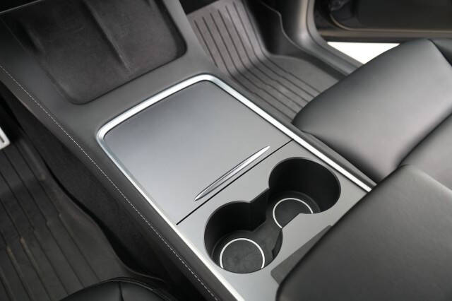 2024 Tesla Model Y Performance