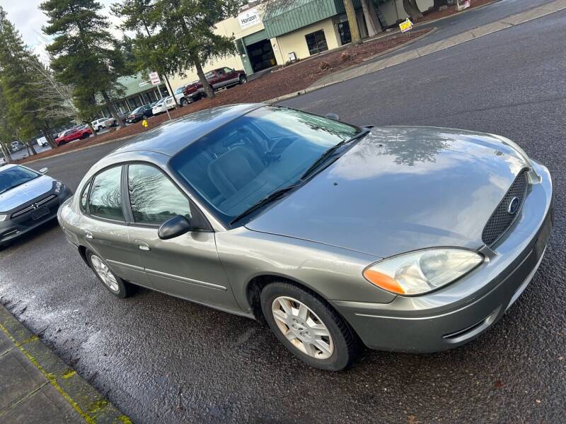 2004 Ford Taurus for sale at Blue Line Auto Group in Portland OR