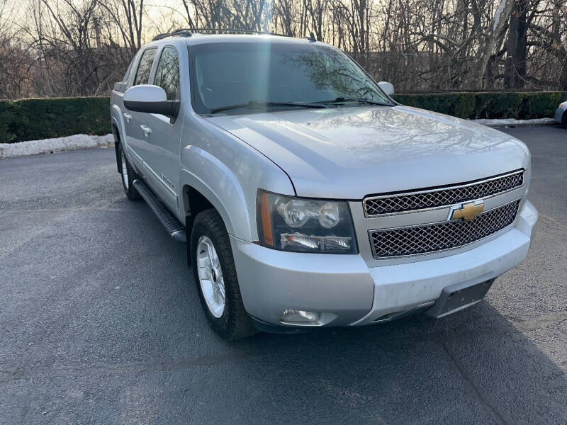 2011 Chevrolet Avalanche for sale at Urbin Auto Sales in Garfield NJ