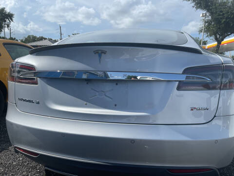 2014 Tesla Model S P85