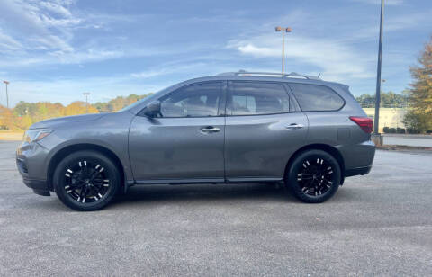 2017 Nissan Pathfinder SV