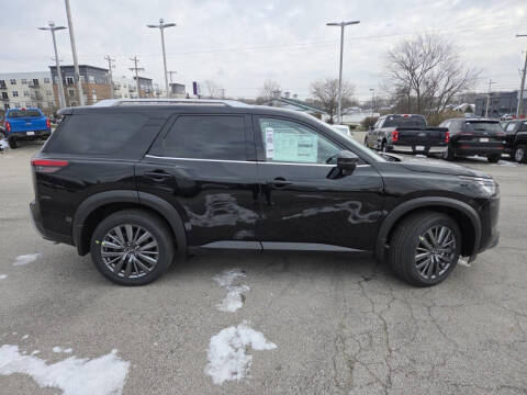 2025 Nissan Pathfinder SL