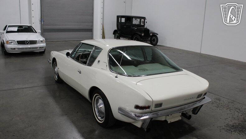 1964 Studebaker Avanti