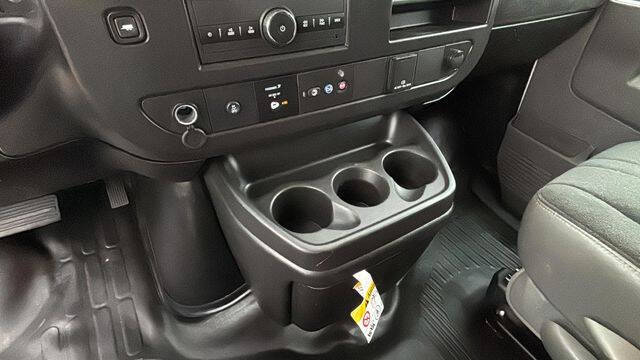 2024 GMC Savana 2500