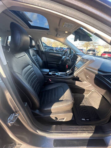 2013 Ford Fusion SE