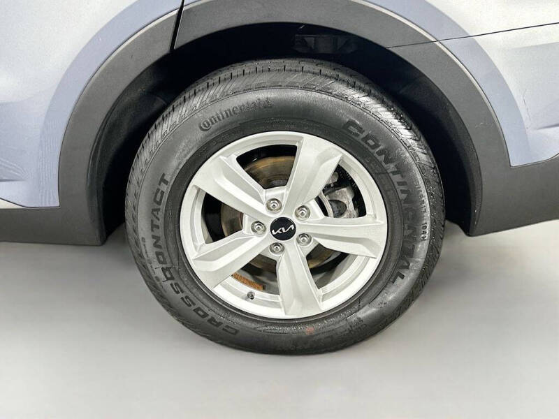 2022 Kia Sorento LX