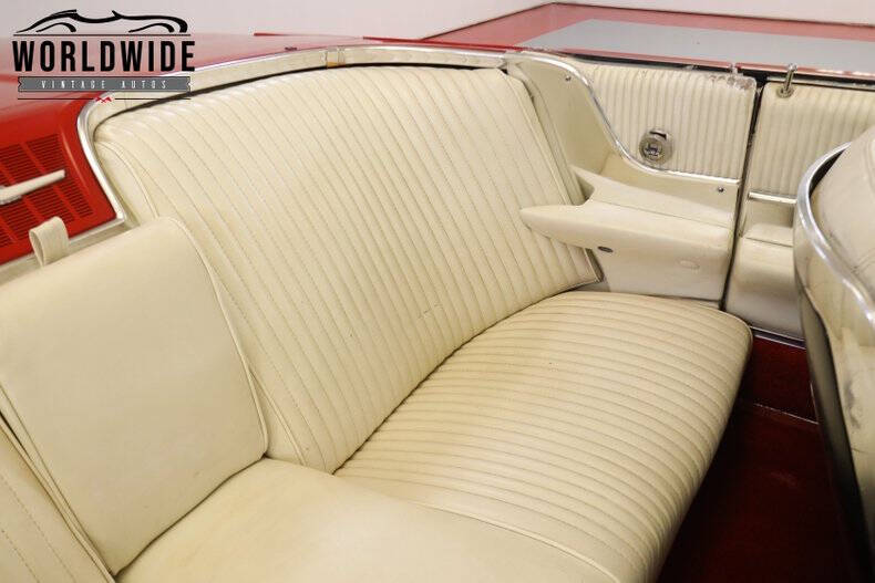 1964 Ford Thunderbird