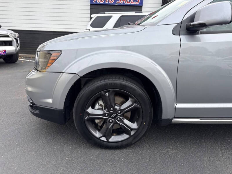 2020 Dodge Journey Crossroad