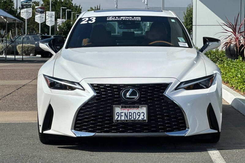 2023 Lexus IS 300