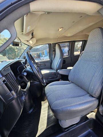 2017 Chevrolet Express LT 3500