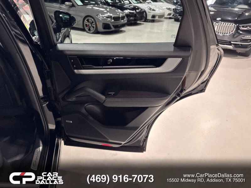 2024 Porsche Cayenne