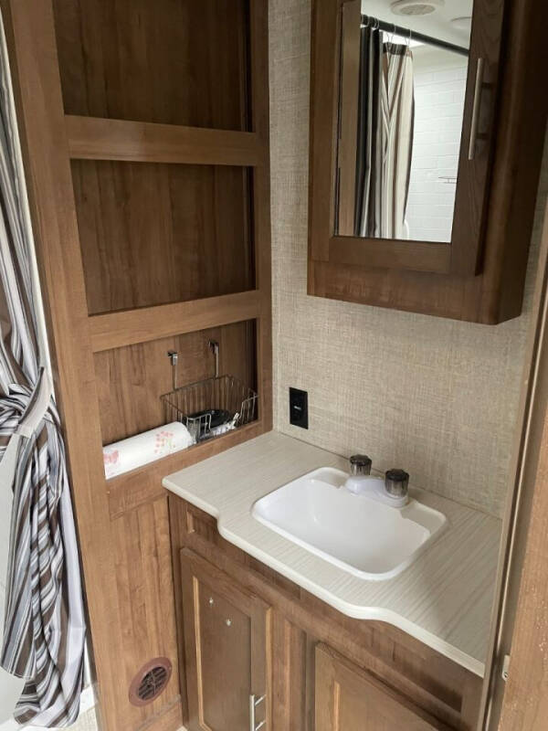 2020 Gulfstream Conquest