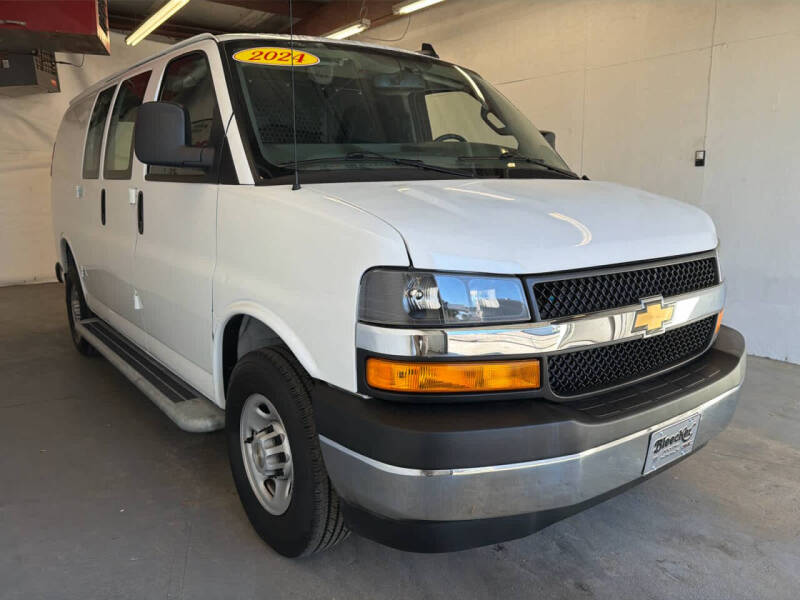 2024 Chevrolet Express 2500
