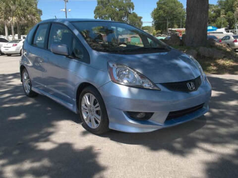 2009 Honda Fit for sale at Mike's Trucks & Cars in Port Orange FL