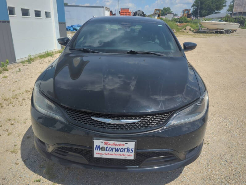 2015 Chrysler 200 S