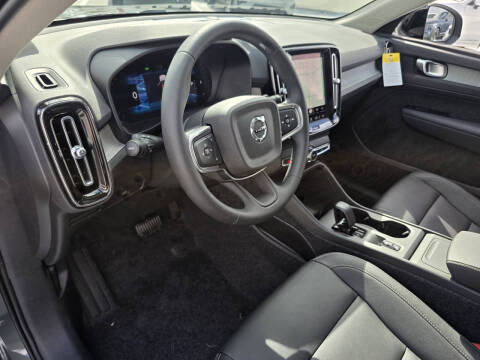 2026 Volvo XC40 B5 Core
