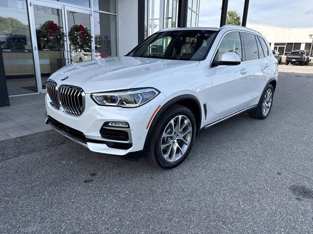 2021 BMW X5 40i's photo