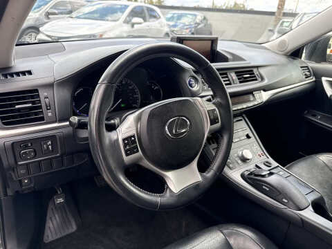 2011 Lexus CT 200h
