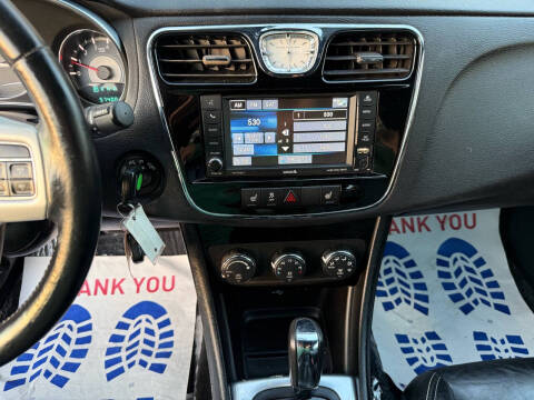 2014 Chrysler 200 Limited