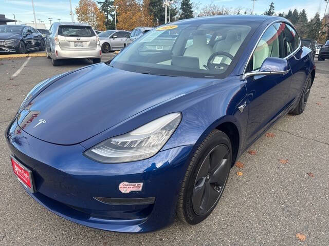 2019 Tesla Model 3 Base's photo