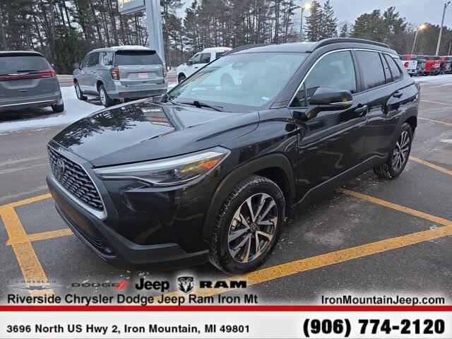 2024 Toyota Corolla Cross XLE