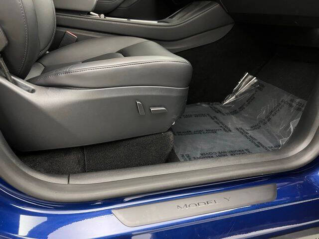 2024 Tesla Model Y Long Range