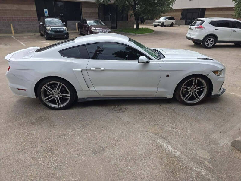 2015 Ford Mustang V6