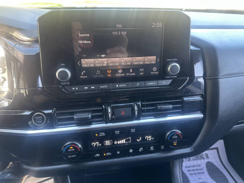 2022 Nissan Pathfinder S