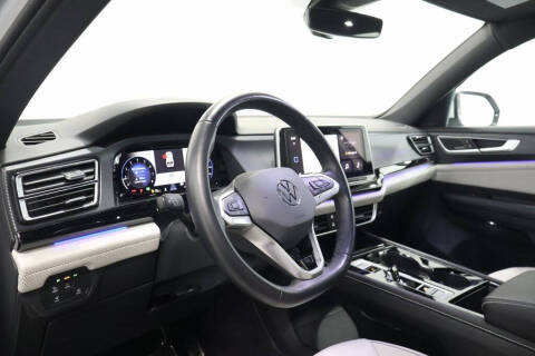 2024 Volkswagen Atlas Cross Sport SEL Premium R-Line 4Motion