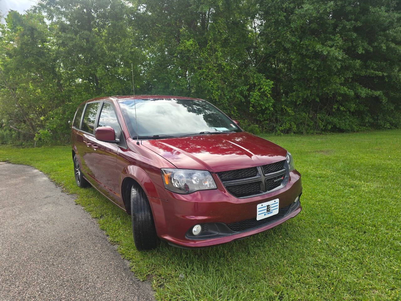 Red 2019 Dodge Grand Caravan SE SE 4dr Mini-Van 2