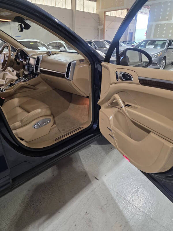 2012 Porsche Cayenne Tiptronic