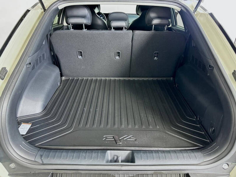 2024 Kia EV6 Light