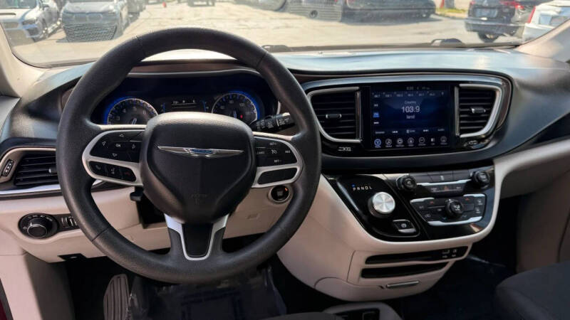 2017 Chrysler Pacifica Touring