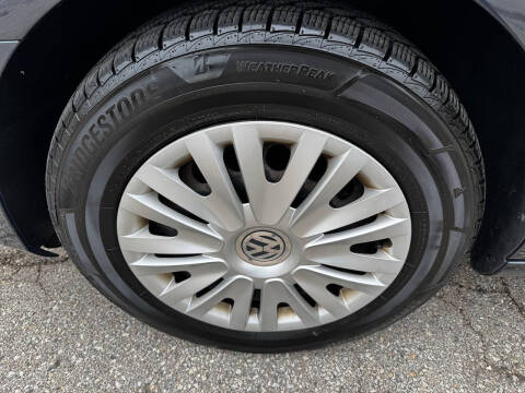 2014 Volkswagen Golf 2.5L PZEV