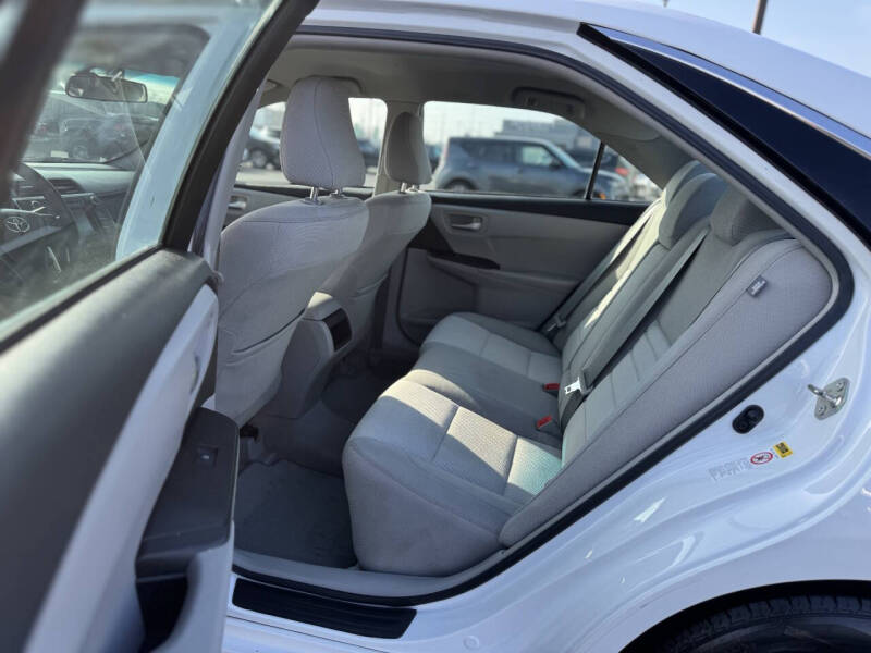 2015 Toyota Camry LE