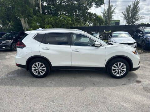 2020 Nissan Rogue SV