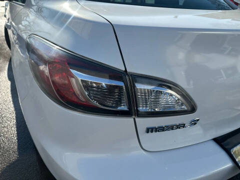 2011 Mazda MAZDA3 i Touring