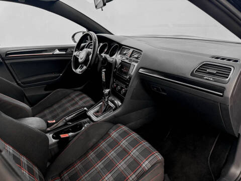 2015 Volkswagen Golf GTI S