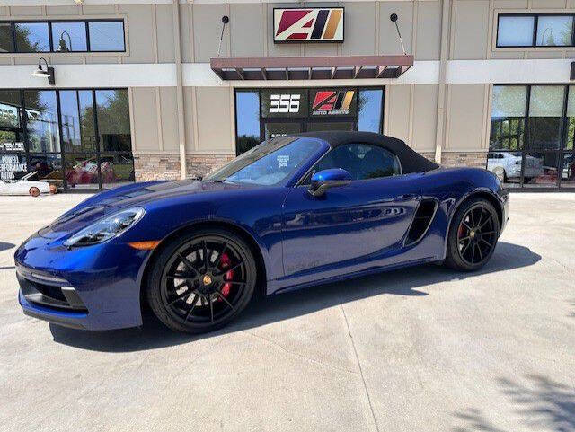 Porsche 718's photo