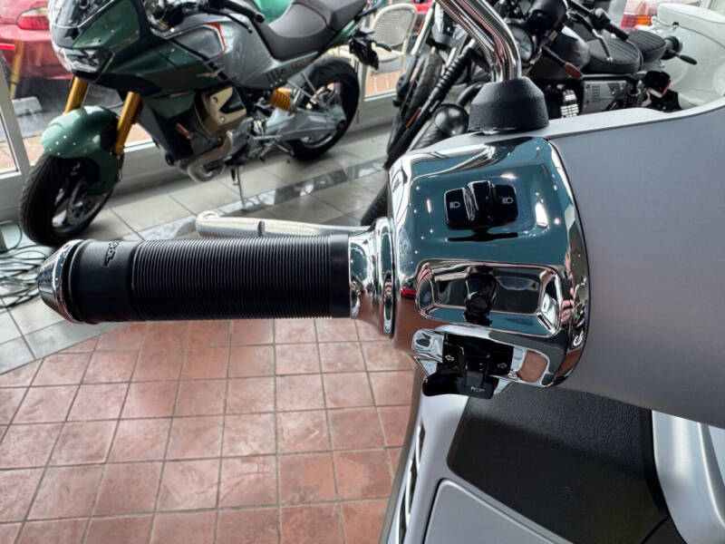 2024 Vespa GTS Supertech 300