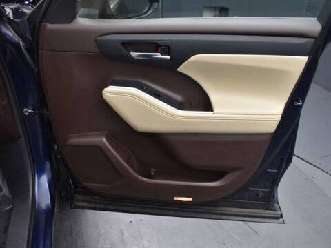 2021 Toyota Highlander Hybrid XLE