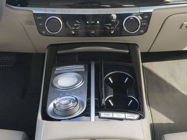 2021 Genesis G80