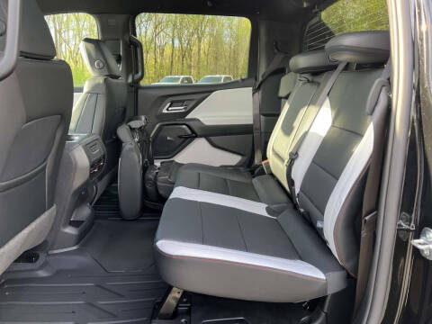 2025 Chevrolet Silverado EV RST