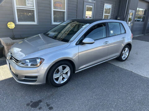 2017 Volkswagen Golf TSI S