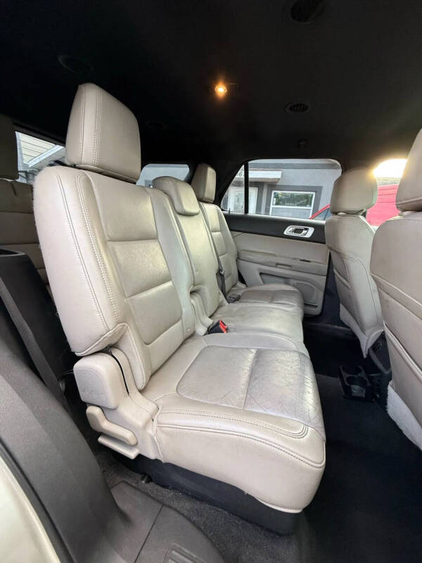 2011 Ford Explorer XLT