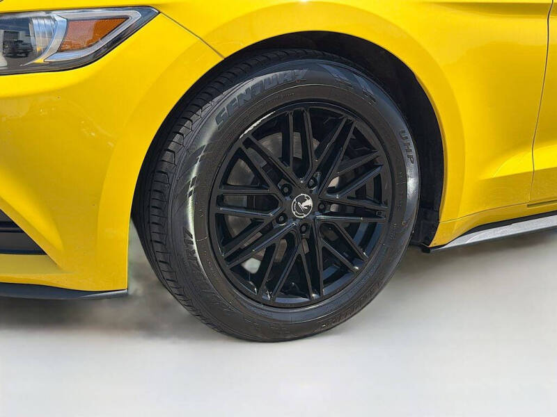 2016 Ford Mustang V6