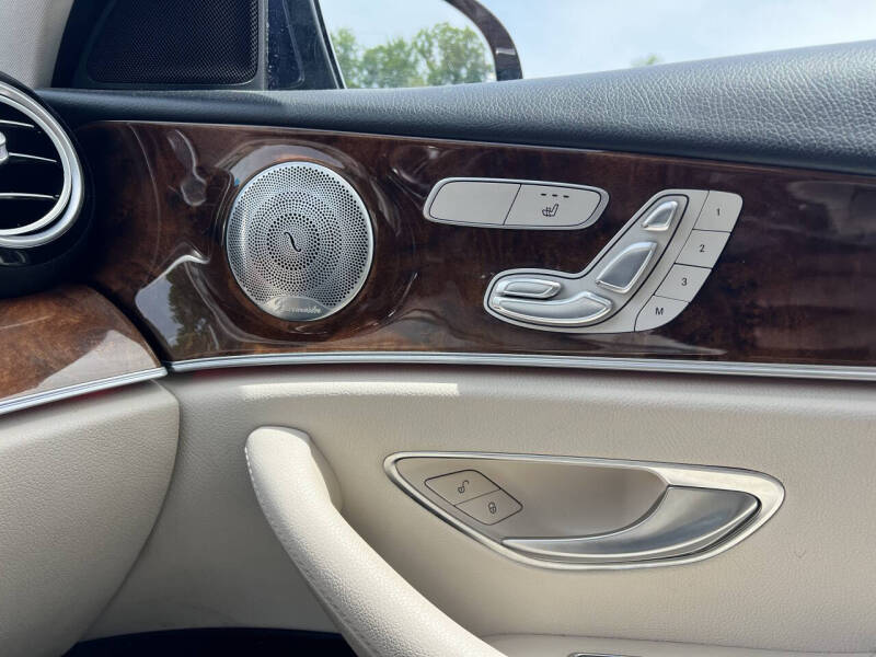 2017 Mercedes-Benz E-Class E 300 4MATIC