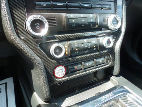 2016 Ford Mustang V6